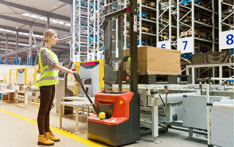 自動化倉儲與物流推薦－南亞貨架用塑膠棧板，品質優良、交期快速